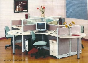 Partisi Kantor Uno 4 Staff 2