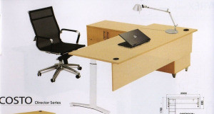 Meja kantor Indachi Costo